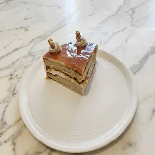 Salted Caramel Cake Slice