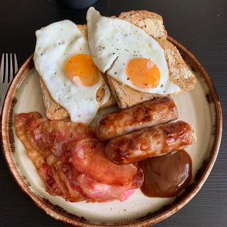 ENGLISH BREAKFAST