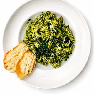 PESTO MUSHROOM FUSILLI