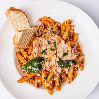 CHICKEN PENNE ARABIATA