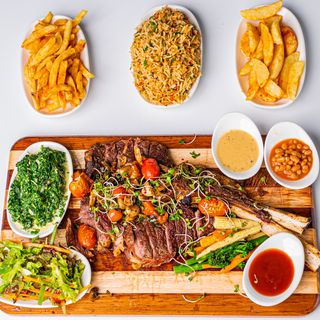 MIGHTY ROBOT TOMAHAWK STEAK - SERVES 3