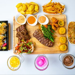 THREE WAY ROBOT TABLE PLATTER - SERVES3