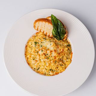MAC AND CHEESE