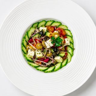 ROBOT GREEK SALAD