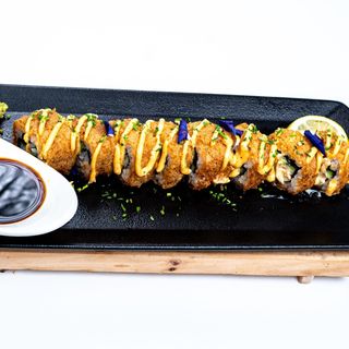 FRIED CRABSTICK CALIFORNIA ROLL
