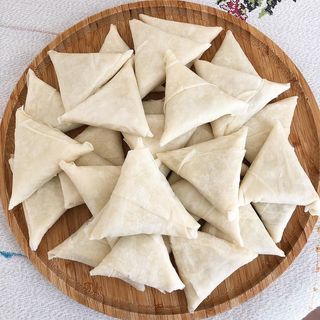 (10) uncooked samosas