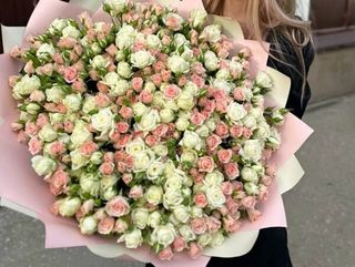 Букет "101 Роза Спрей"