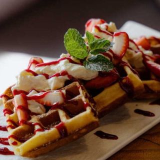 Вафли с сыром страчателла