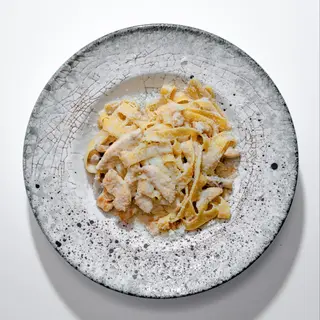 Фетучини с курицей и грибами (330 гр.)