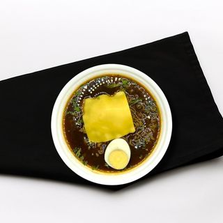 Рамен с яйцом и сыром