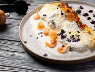 Картофельные драники с креветками