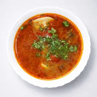 Пельмени с соусом "Том Ям" (300 гр.)