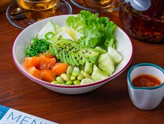 Поке боул  с лососем