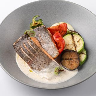 Форель с овощами гриль(350 гр.)