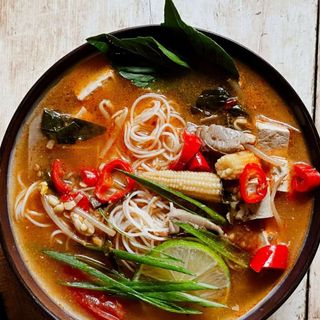 Острый тайский суп (400 гр)