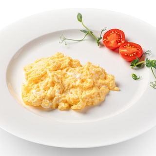 Скрэмбл из 3х яиц