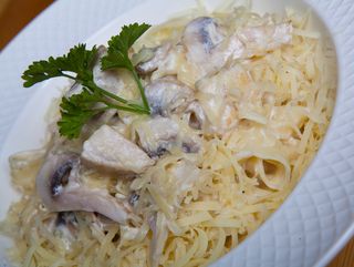 Феттучини с курицей (300г)
