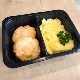 Куриные котлеты с пюре по-домашнему