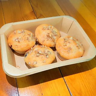 Кекс с орехами и бананом