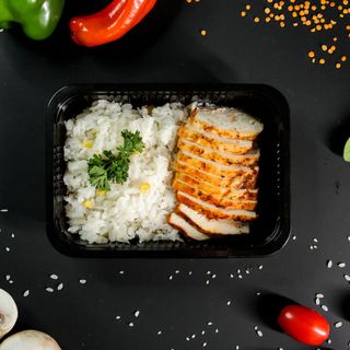 Куриная грудка су-вид на гриле с рисом
