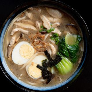 Рамэн с курицей