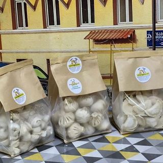 Хинкали со шпинатом и сыром