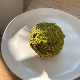 Мервейе фисташковый