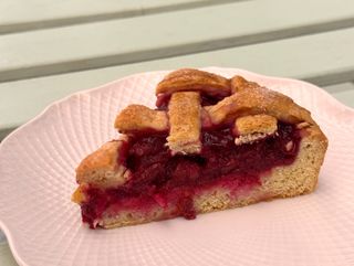 Пирог вишневый