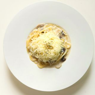 Спагетти в сливочном соусе