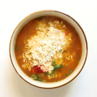 Рамен с сыром