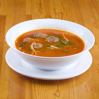 Кисло-острый суп с фрикадельками (175 гр)