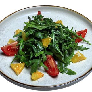 Салат "Руккола" с красной свеклой и сузмо(280)