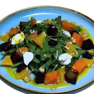 Салат с запеченной тыквой(300г)