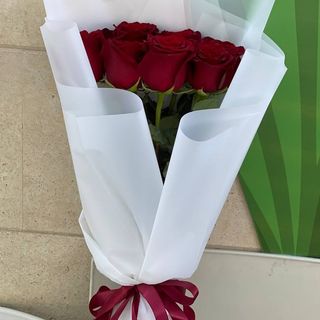 Букет из 7 красных роз