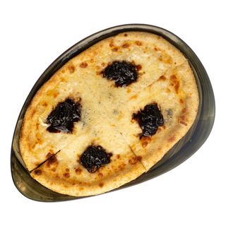 4 сыра с луковым мармеладом