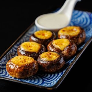 Шампиньоны с сыром