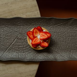 Тарталетка с клубникой