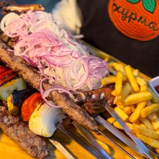 Ассорти из шашлыков 