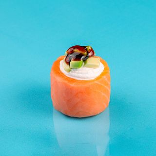 Гункан-трюфель с авокадо