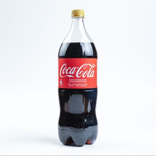 Coca-Cola (2 л.)