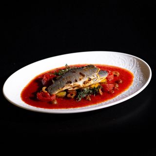 Сибас с томатами пеллати