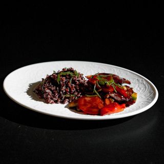 Телятина по-тайски с овощным меланжем