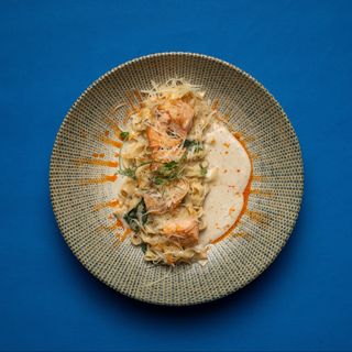 Фетучини с лососем