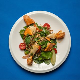 Слабо-острый салат с морепродуктами