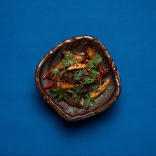 Тёплый салат с языком