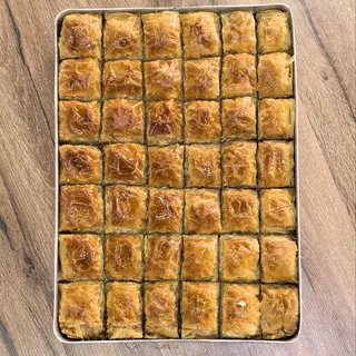 БАКЛАВА КАРЕ С ГРЕЦКИМ ОРЕХАМИ