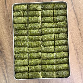 БАКЛАВА САРМА С ФИСТАШКАМИ