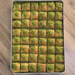 БАКЛАВА КАРЕ С ФИСТАШКАМИ