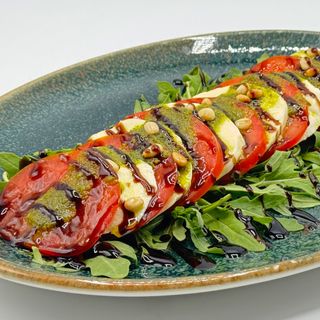 САЛАТ КАПРЕЗЕ 