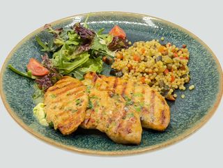 КУРИЦА С СОУСОМ ДЕ ПАРИ